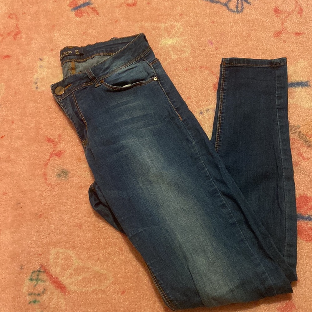 Iris Jeans size 5– medium wash